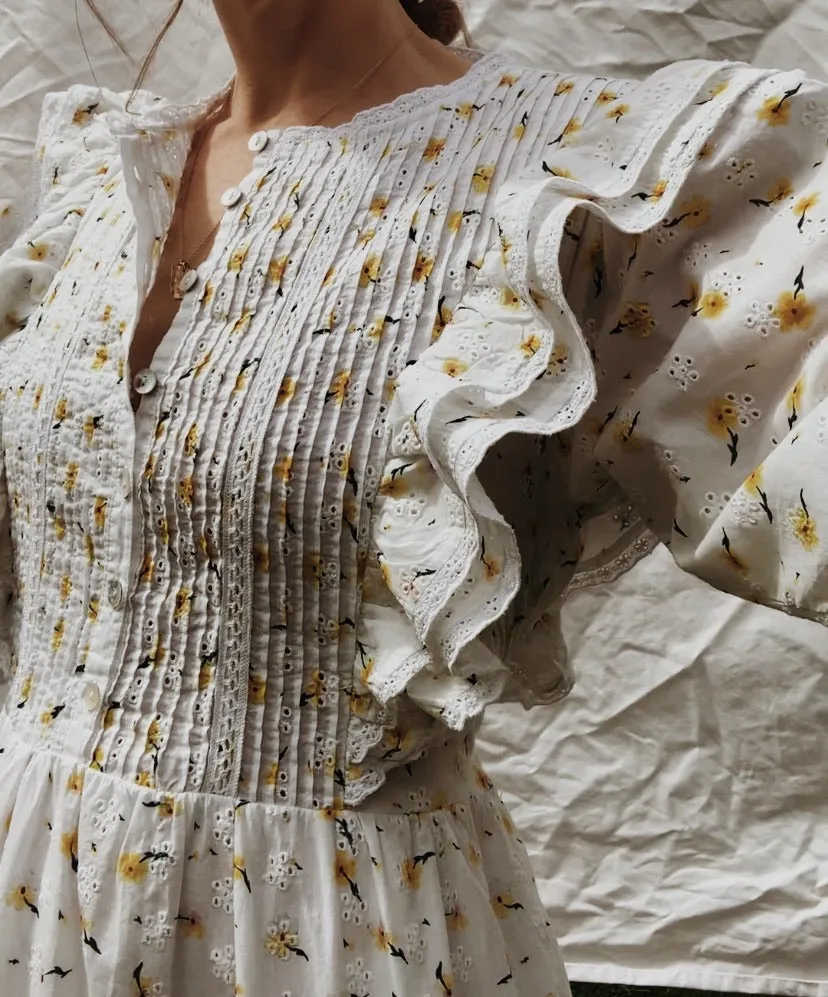 100% RECYCLED COTTON - CLEMENTINE BUTTON DOWN DRESS WHITE DAISY FLORAL