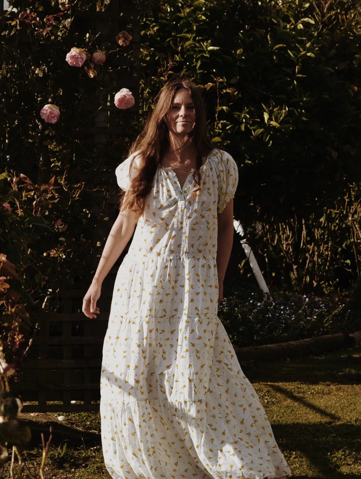 100% RECYCLED COTTON - DELPHINIUM MAXI DRESS WHITE DAISY FLORAL