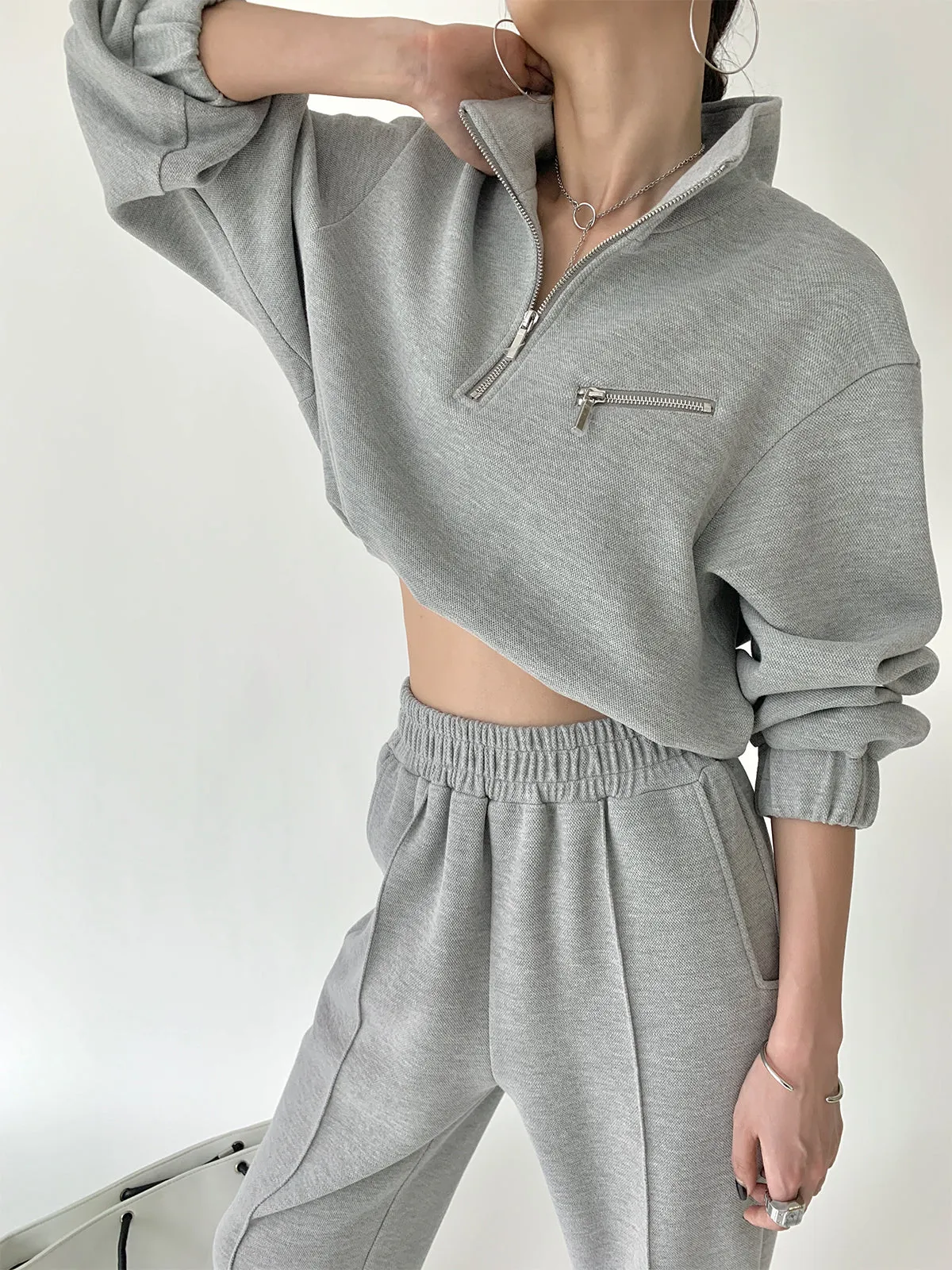 Cropped  Pullover Zip Sweatshirt  - Grey