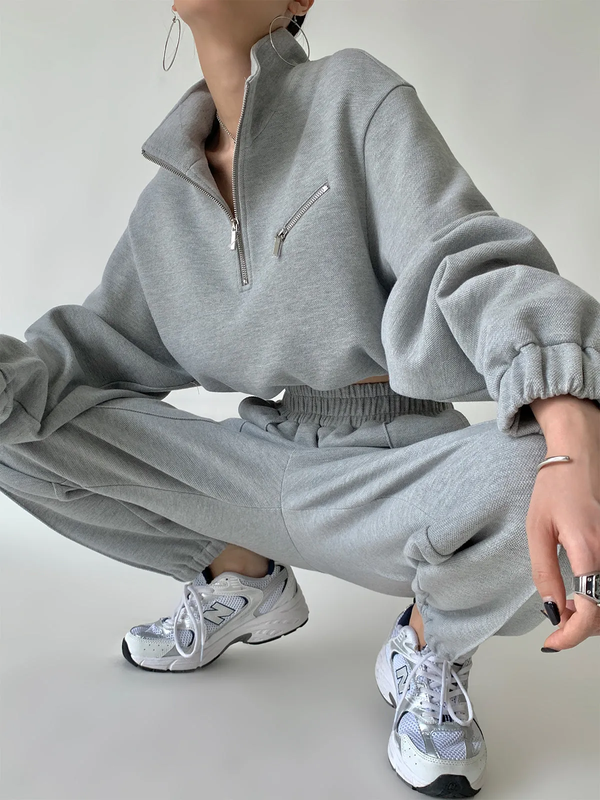 Cropped  Pullover Zip Sweatshirt  - Grey