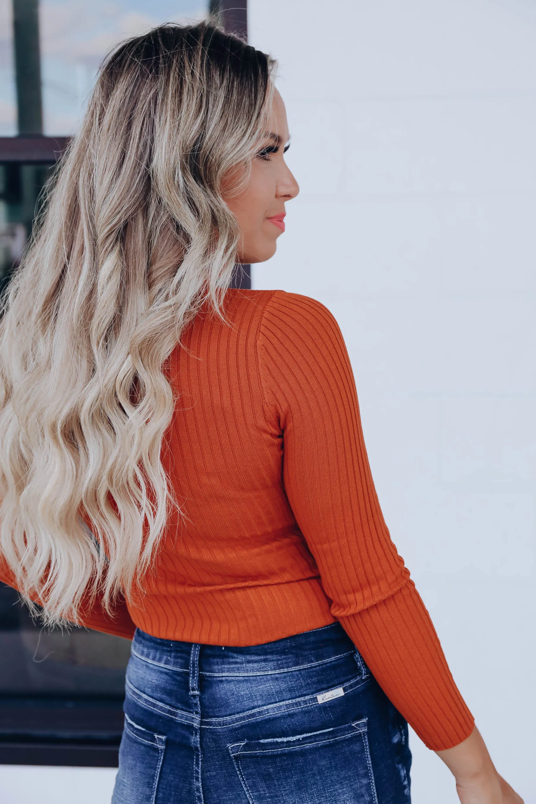 Reese Ribbed Turtleneck Sweater - Rust