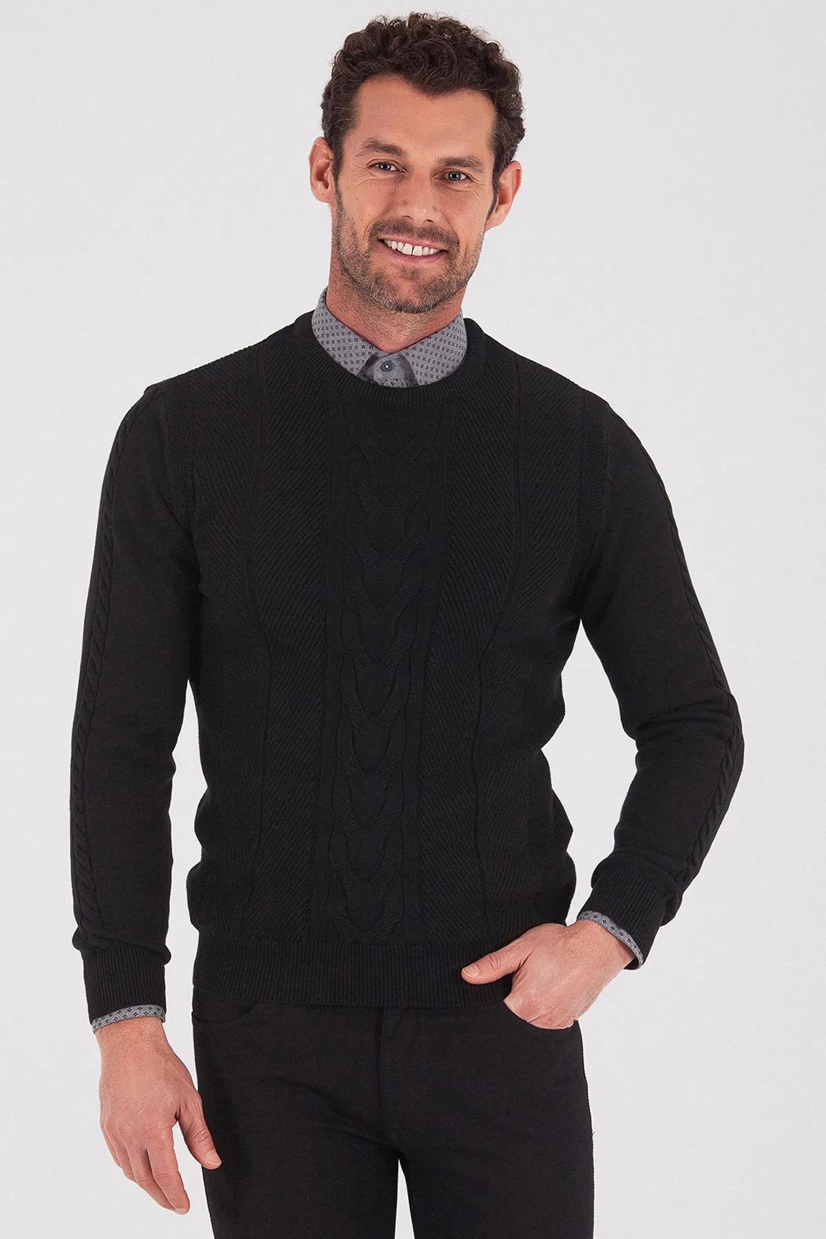 Regular Fit Plain Cotton Blend Grey Crewneck Sweater, Black