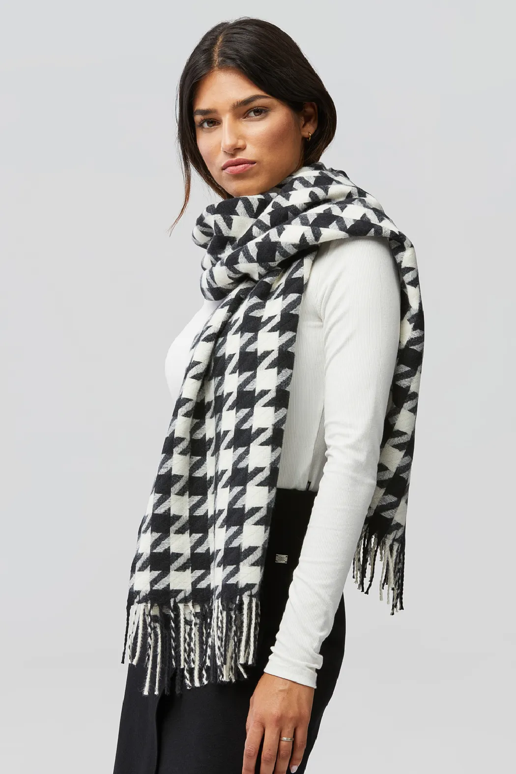 Sania Houndstooth Scarf