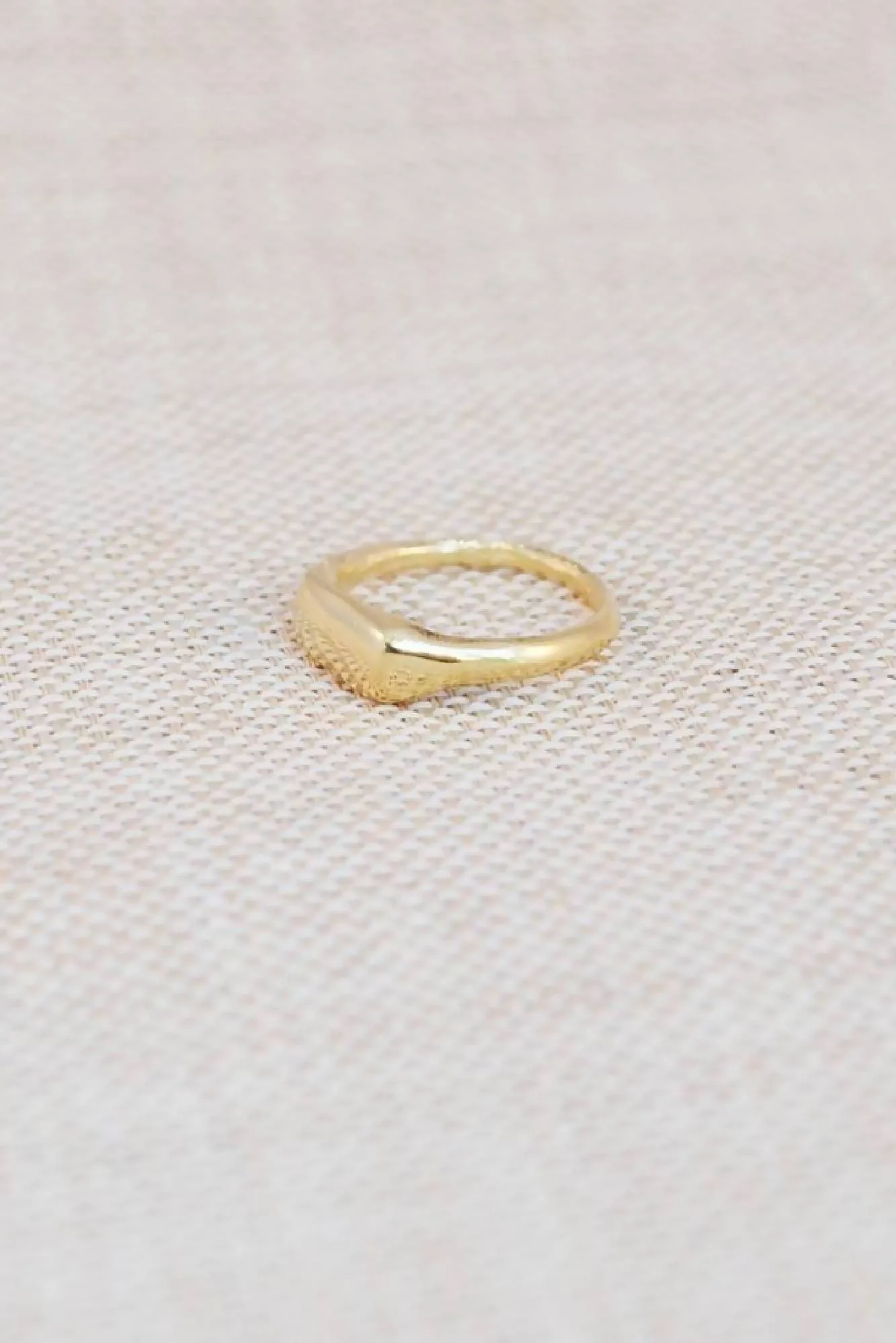 signet ring gold