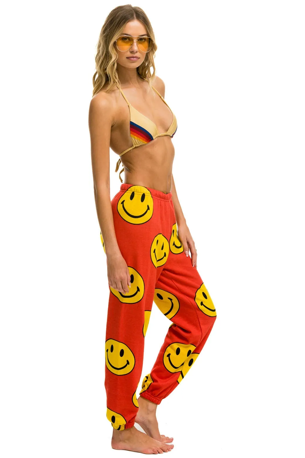 SMILEY REPEAT SWEATPANTS - RED