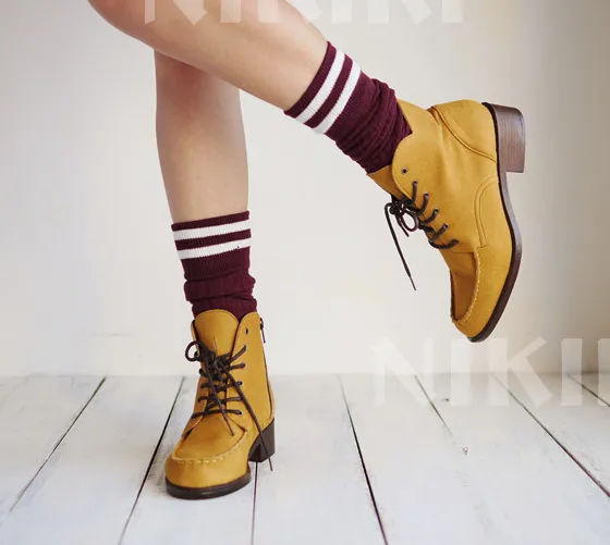 Students Stripe Knee-High Socks AD0191