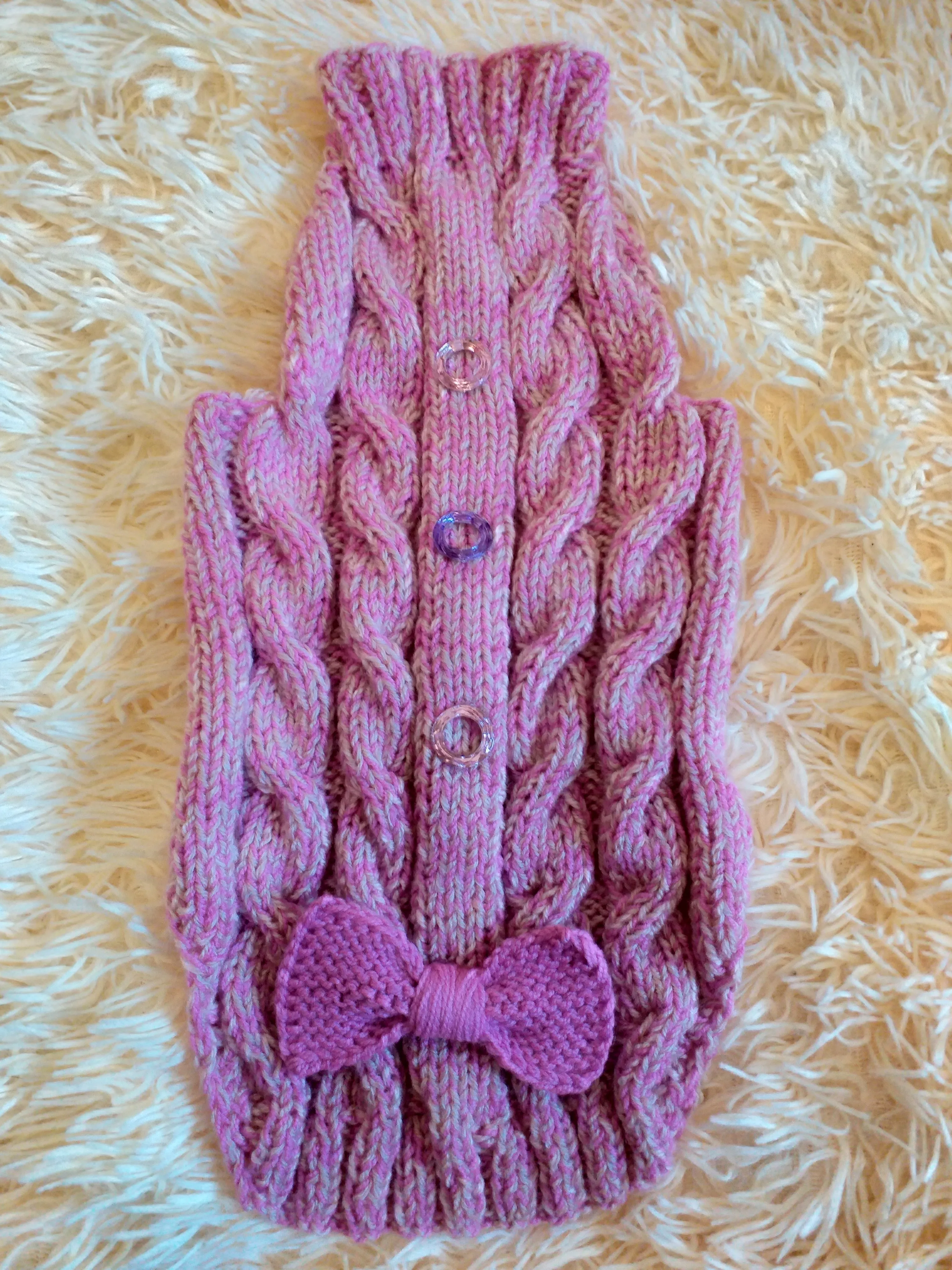 Sweater for dog pink with a bow